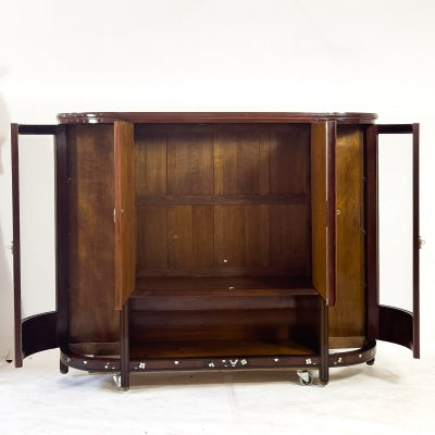 Palais de Luxe: Monumentaler Art Déco Salonschrank mit Perlmutt-Intarsien (ca. 1920)