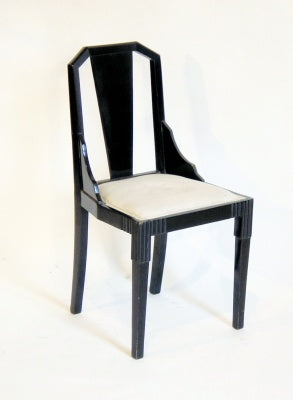 Geometrische Eleganz: Paar Art-Déco-Stühle in Schwarz (ca. 1925)