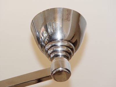 Ikonische Moderne: Großer Art-Déco-Kronleuchter in Nickel (ca. 1930–1935)
