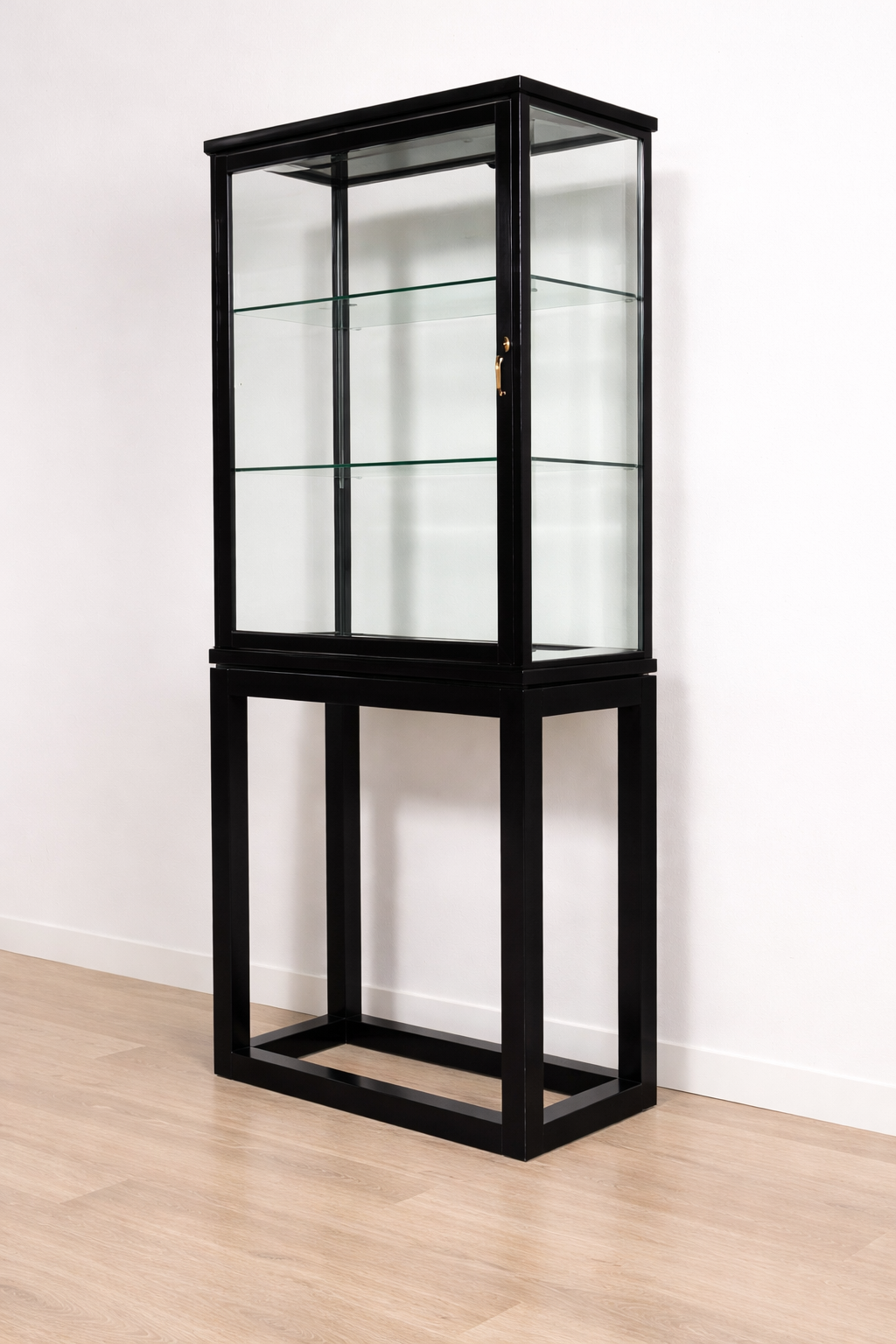 Museale Standvitrine nach Josef Hoffmann – Wiener Werkstätte Tradition
